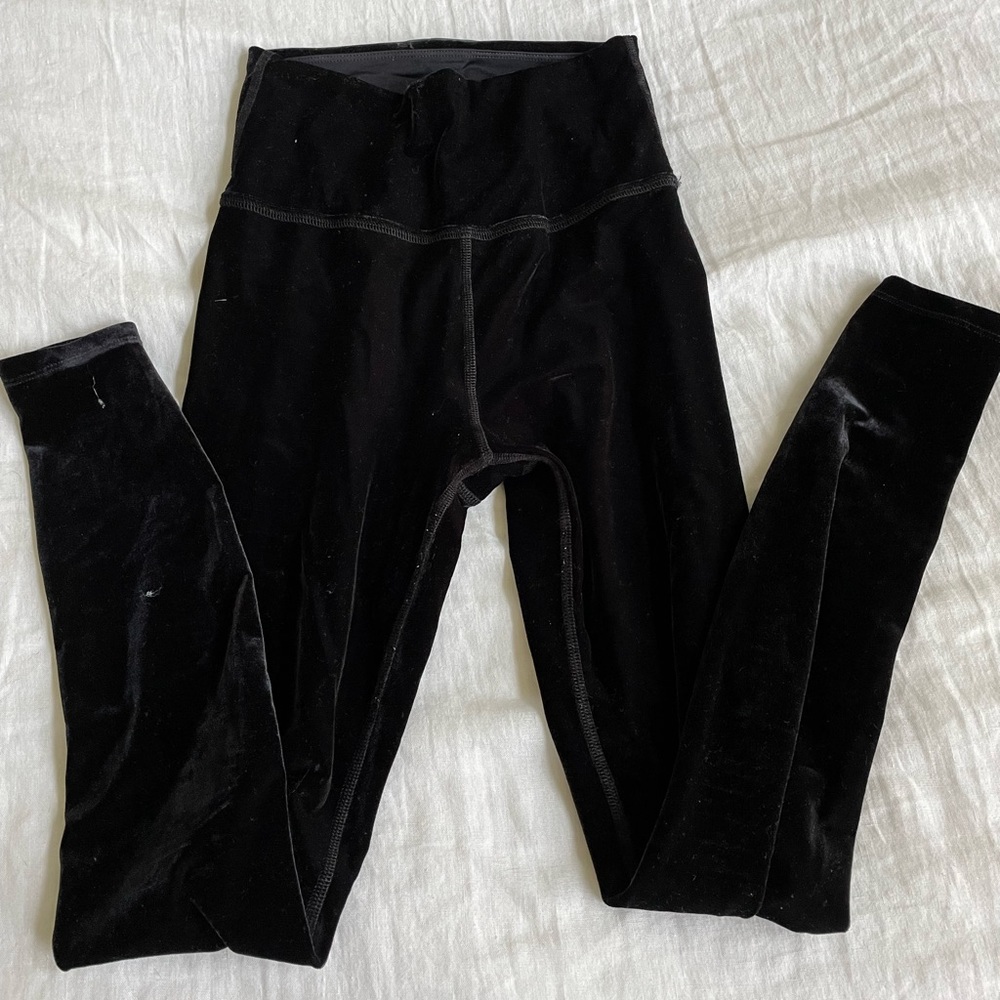 Buttery soft black velvet Beyond Yoga leggings size small